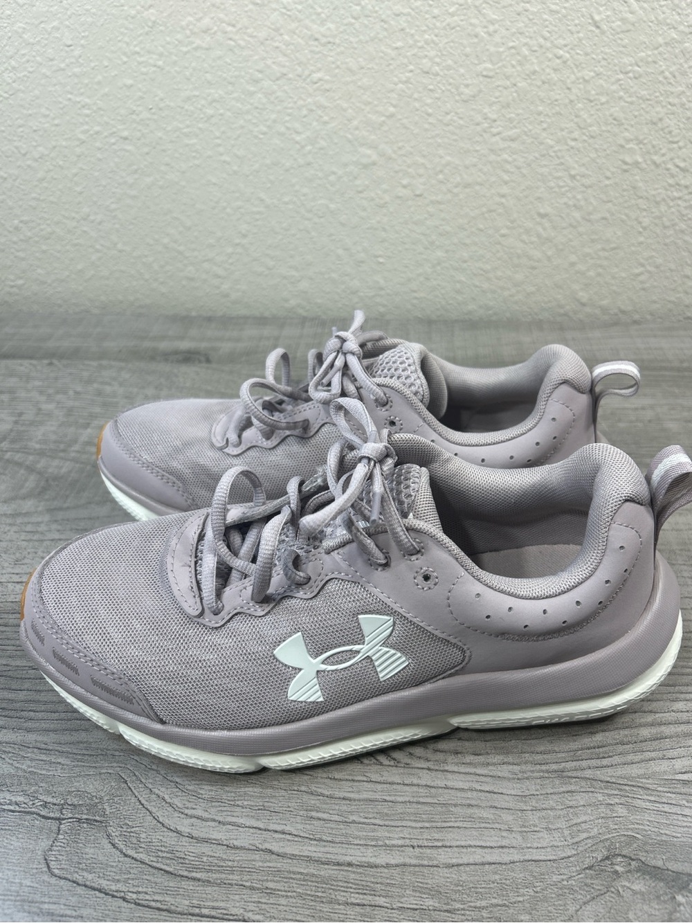 Under Armour Charged Lavender Running Sneakers Women’s Size 9 - Picture 6 of 11